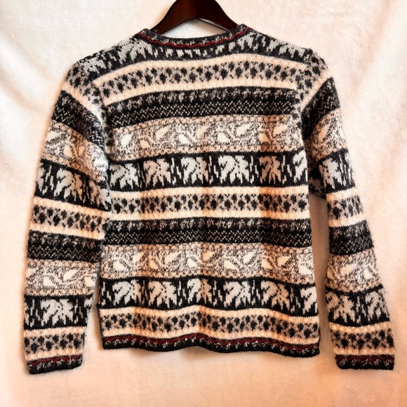 Rafa made in Peru 100% Alpaca button up cardigan guesstimate size small - Picture 2 of 9